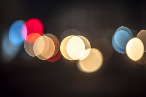 近距离的散景背景的圣诞灯或新年庆祝使用作为背景或纹理的设计和照片处理。图片下载