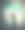 一个上瘾的家伙玩电子游戏时，拿着一根操纵杆，就像一个有着大爪子的科技怪物，试图吓唬别人图片下载