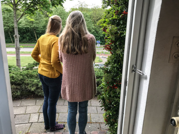 母亲与女儿图片下载