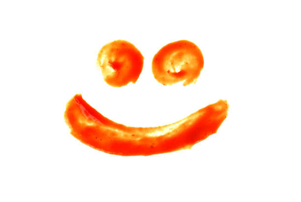 番茄酱污渍。(剪切路径)。图片下载