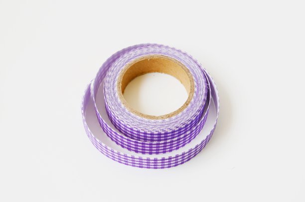 织物缎带孤立在白色背景上图片下载