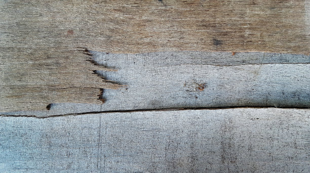 靠近破碎的旧胶合板纹理图片下载