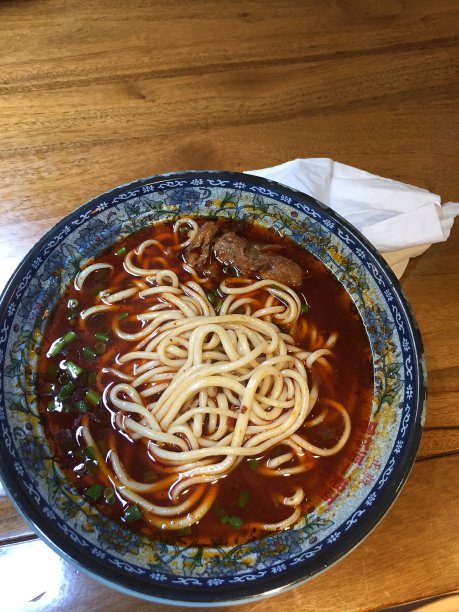 辣的牛肉面条图片下载