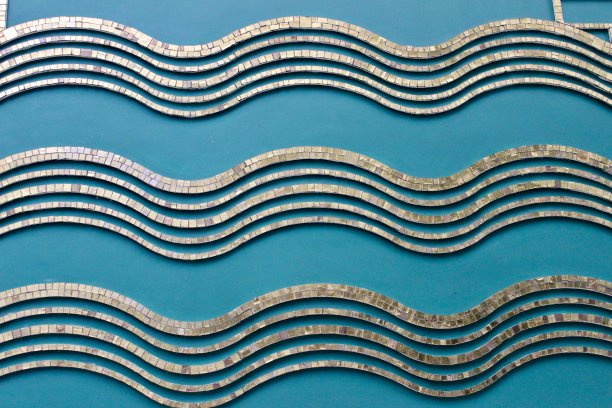 蓝色背景上的银色图案图片下载