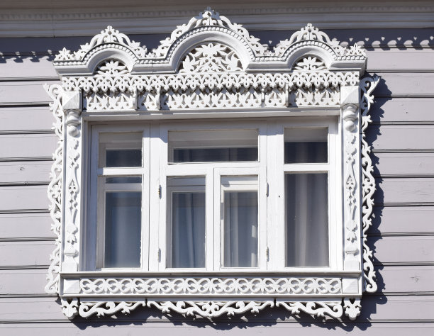 住宅的雕花窗框图片下载