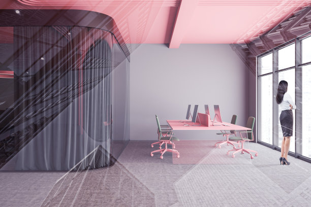 女人在灰色的开放式办公室和会议室图片下载