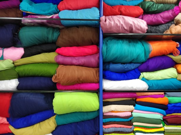 彩色面料的选择图片下载