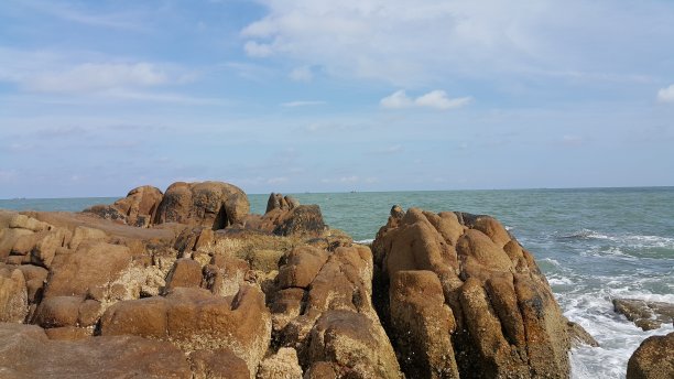 岩石海岸图片下载