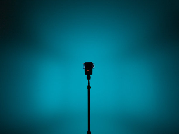 墙上的闪光灯图片下载