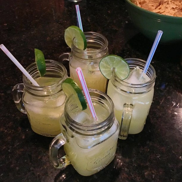 五杯鸡尾酒图片下载