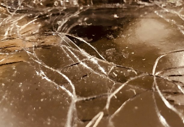 变形、破碎玻璃图片下载