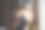 美容师做眉毛设计。美女在美容院做面部护理。架构的眉毛。图片下载