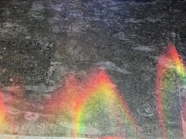 阳光反射在灰色的混凝土表面图片下载