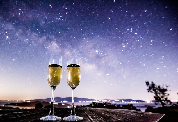 星星与红酒素材图片