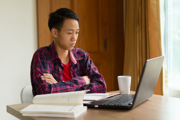 在家学习和E-Learning概念。图片下载