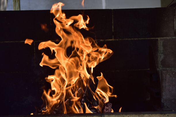 营火的火焰图片下载