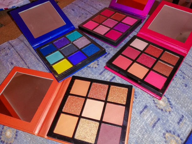 组成的阴影图片下载