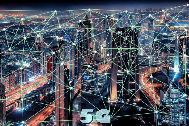 连接5G技术的城市素材图片
