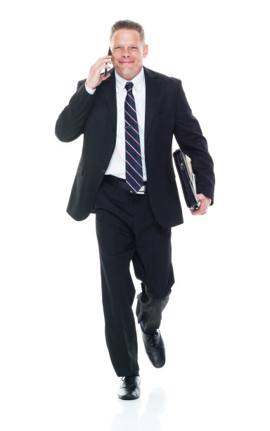 商人边走边讲电话图片下载