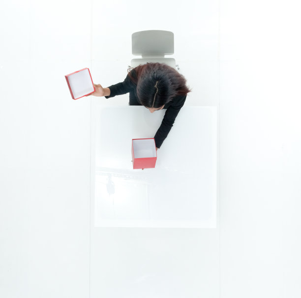 上图为拉丁女商人图片下载