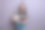 特写照片惊人的美丽，她，她的女士，手，手臂，皮革，足球，足球，想要开始，开始练习，训练，穿休闲牛仔裤，牛仔，格子，格子衬衫，孤立的灰色背景图片下载