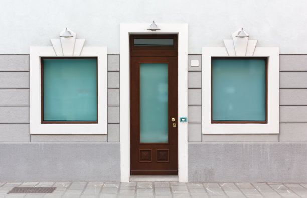 优雅的城市建筑立面图片下载