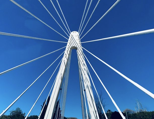 桥的辐条图片下载