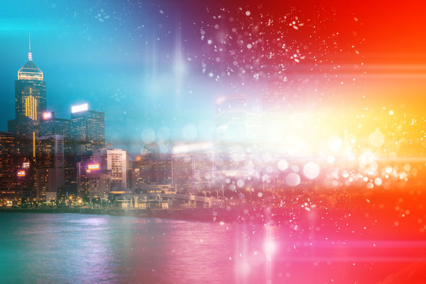 抽象的以城市为背景的彩色圆形散景。双重曝光图片下载