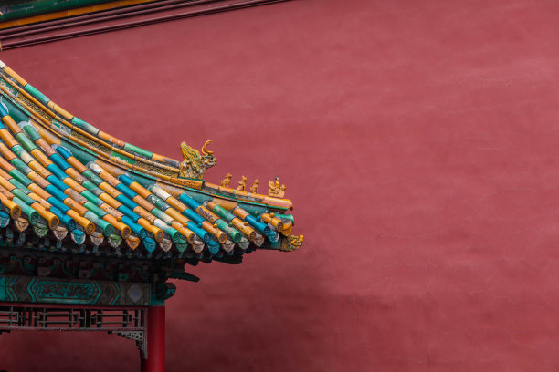 中国传统风格的凉亭，五颜六色的屋顶图片下载