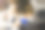 汽车故障。英俊的男人在路上遇到了汽车引擎的问题。图片下载
