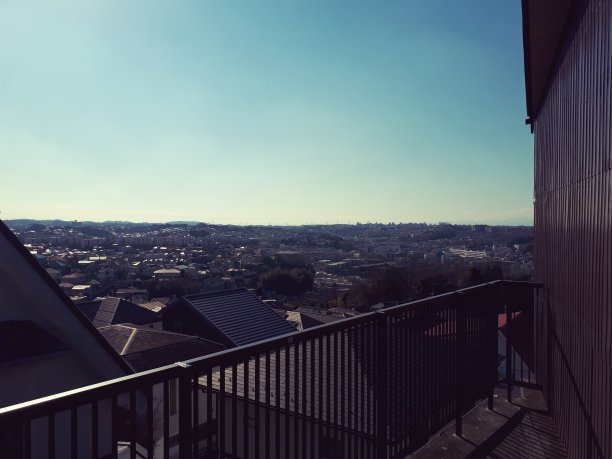 蓝色的天空图片下载