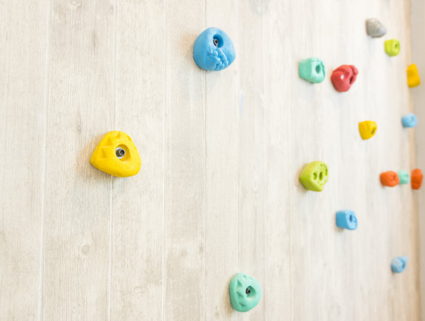 室内爬墙抓手图片下载