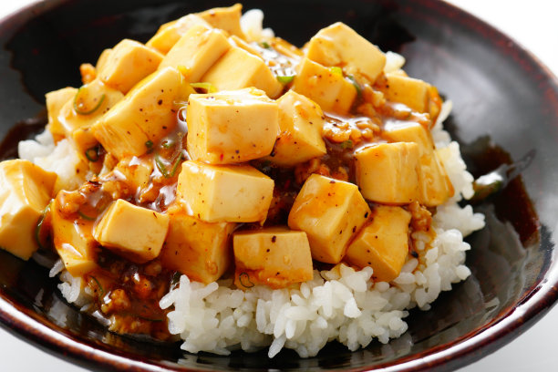 麻婆豆腐米饭。中国菜。图片下载
