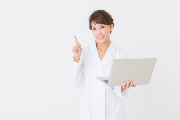 穿白大褂的女人素材图片