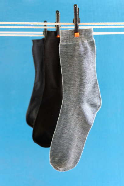 三双袜子，白绳蓝底图片下载