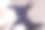 白人男性的手握笔记本电脑的特写图片下载