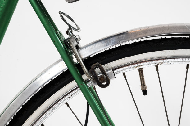 复古的绿色老式自行车。图片下载