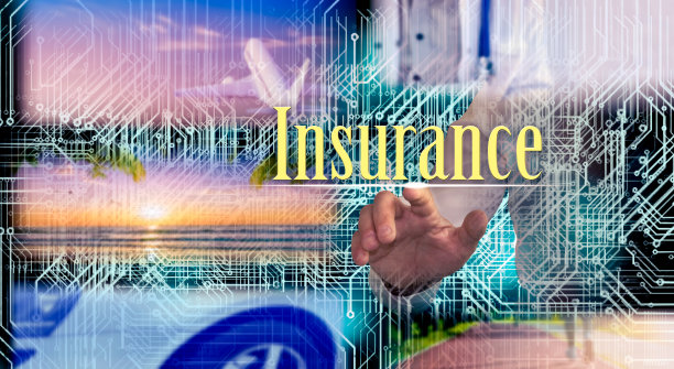 保险健康汽车旅行虚拟屏幕上的保险概念。图片下载