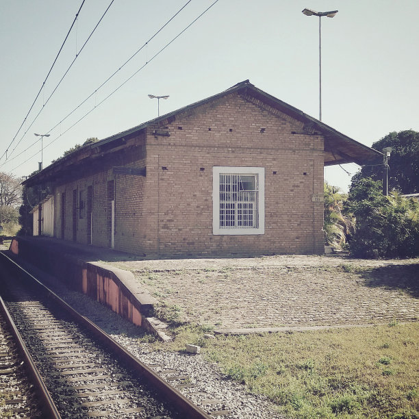 Countyside train station图片下载