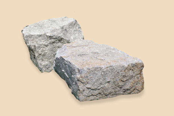 棕色背景上的两块大石头图片下载