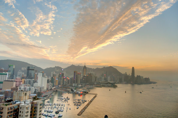 夕阳下的香港海港，HDR图片图片下载