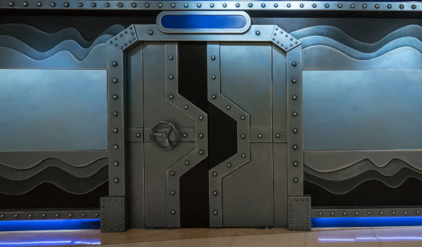 科幻场景，打开金属舱口图片下载