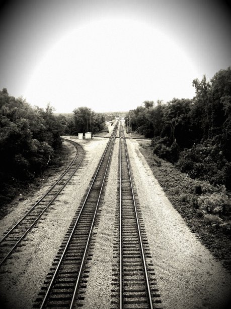 黑白铁路图片下载
