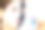女孩黑色面膜在半脸敷白泥图片下载