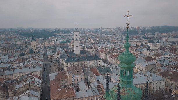 空中城市利沃夫，乌克兰。欧洲城市。城市的热门地区图片下载