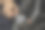 图片是近距离的，人们正在修理摩托车用扳手和螺丝刀工作图片下载