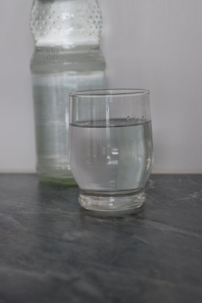 饮用水图片下载