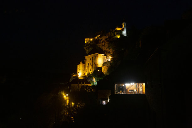 罗卡马多，晚上的法国图片下载