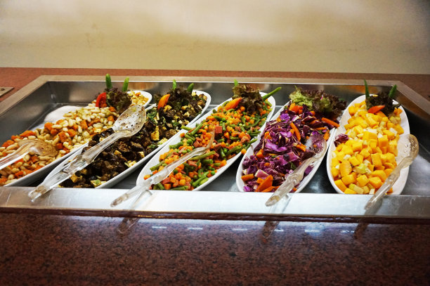 不同的蔬菜沙拉图片下载