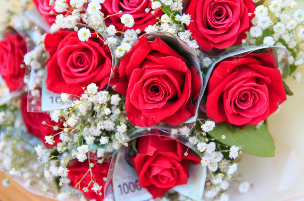 红玫瑰花束图片下载